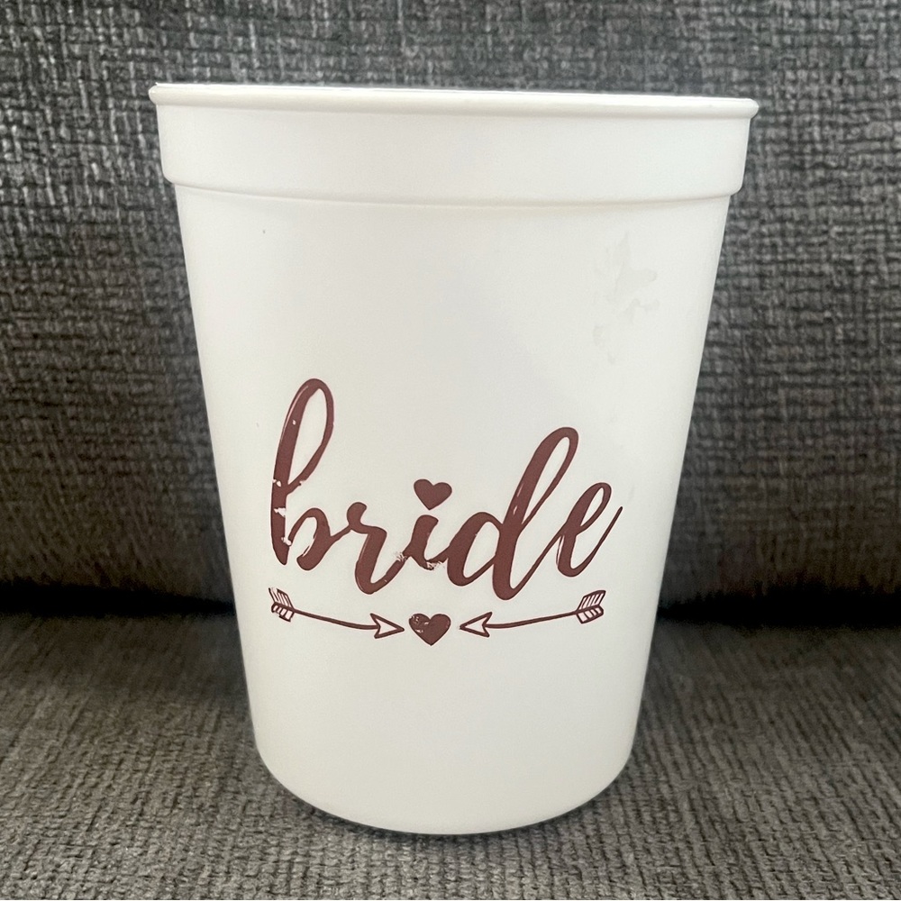 Bride and 8 Bride Squad Plastic Cups